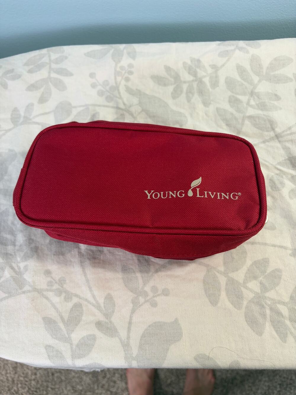 Young Living Essential Oils Travel Case Kit 3 Oils Samples Red Organizer Bag